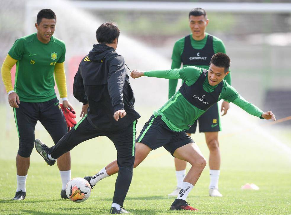 开云线上登录-北京国安发布备战花絮，窗口期门线救险，欧冠任务艰巨，心理建设被强调