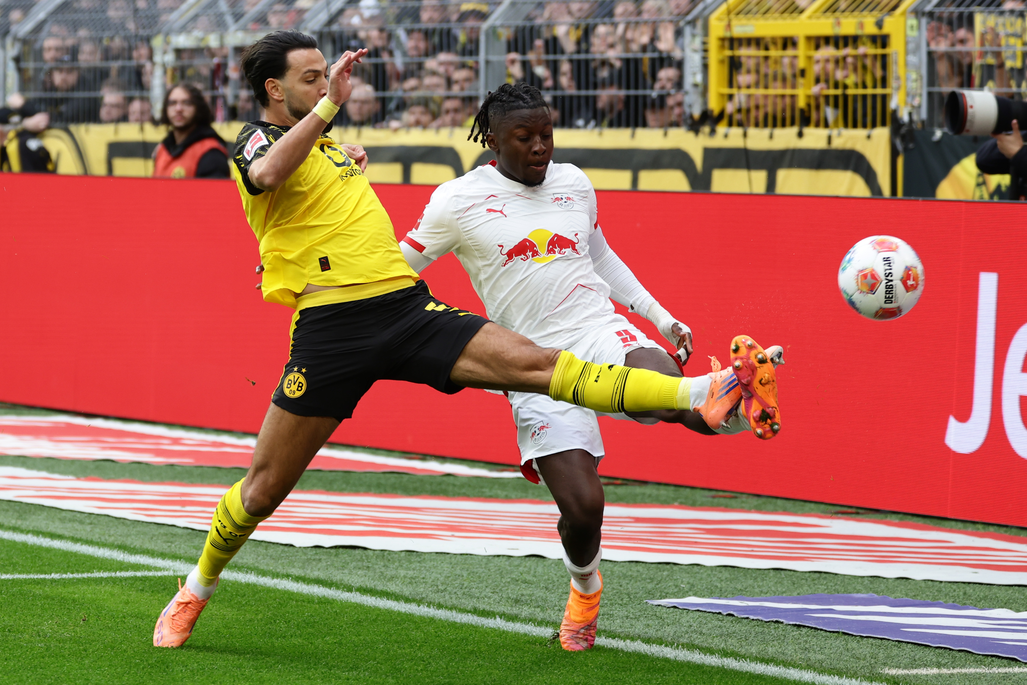 开云页面在线登录-莱比锡迎德甲关键赛，加时末段刷新队史纪录，赛场秩序良好，控场能力受关注