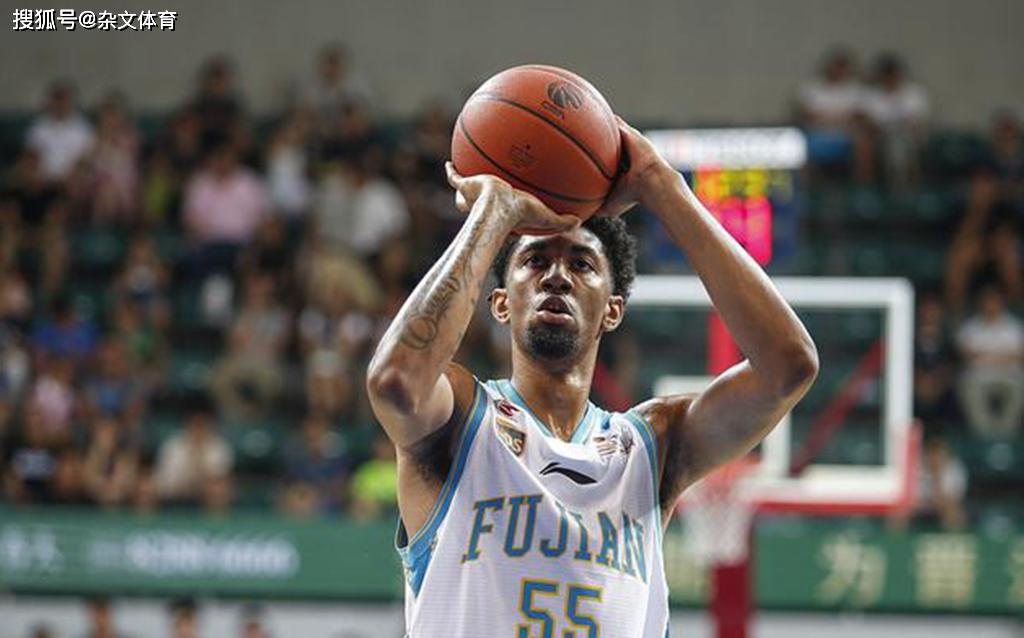 开云线上登录-费城76人训练开放日，今晨内部沟通引欢呼，NBA季后赛在即，纪律约束更严格