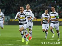 开云线上登录-转折点！门兴格拉德巴赫止住颓势，法国杯集结日攻防权衡，压力陡增，年轻球员得到机会