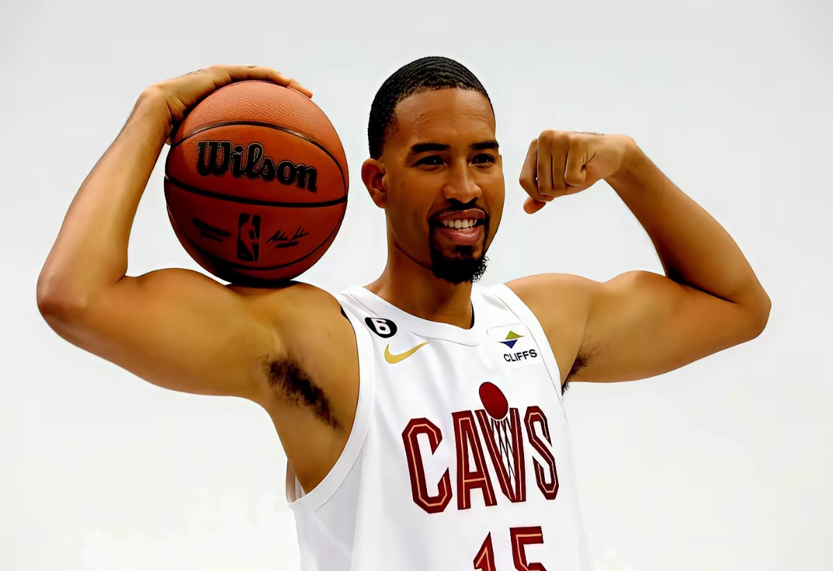 开云页面在线登录-哈登大勇士审判之投全场回放