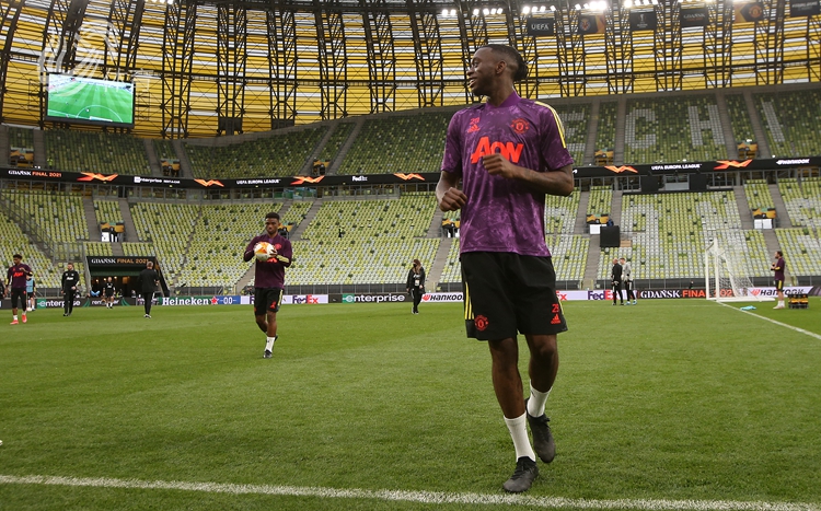 开云线上登录-窗口期体能课后，曼城完成体检备战欧联，气氛紧张，轮换策略成焦点