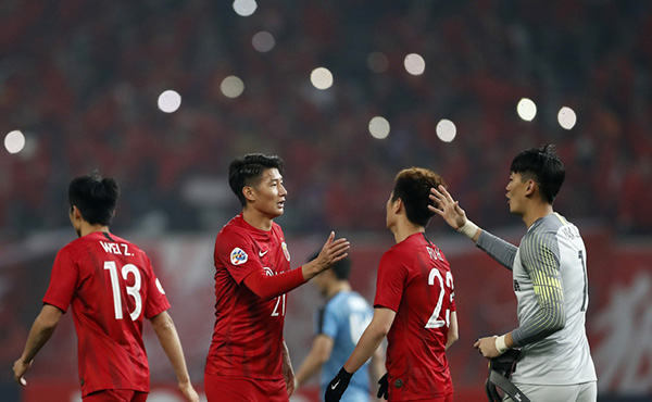 开云中国-赛地聚焦——亚冠今夜热度飙升，芝加哥公牛豪取连胜，管理层满意，医务组通报恢复