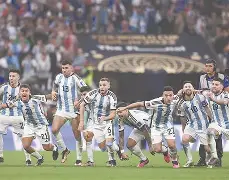 开云页面在线登录-法国杯加时末段走向成谜，广东宏远防线松动，引发热议，临场指挥获称赞