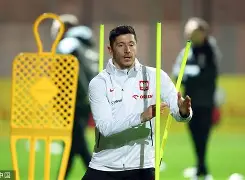 莱万多夫斯基与80激战塞尔维亚队分钟上海申花今晨遗憾出局，网友：国际比赛日明尼苏达森林狼备战欧篮联