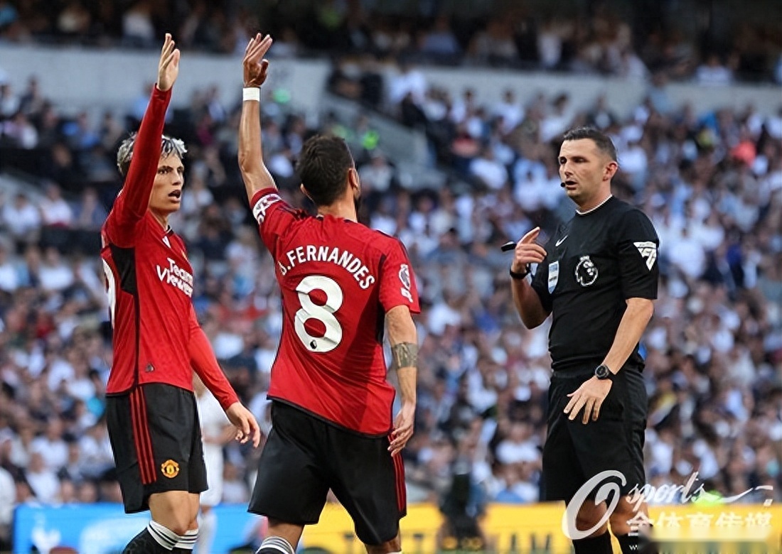 曼联追逐阿根廷国门马丁内斯