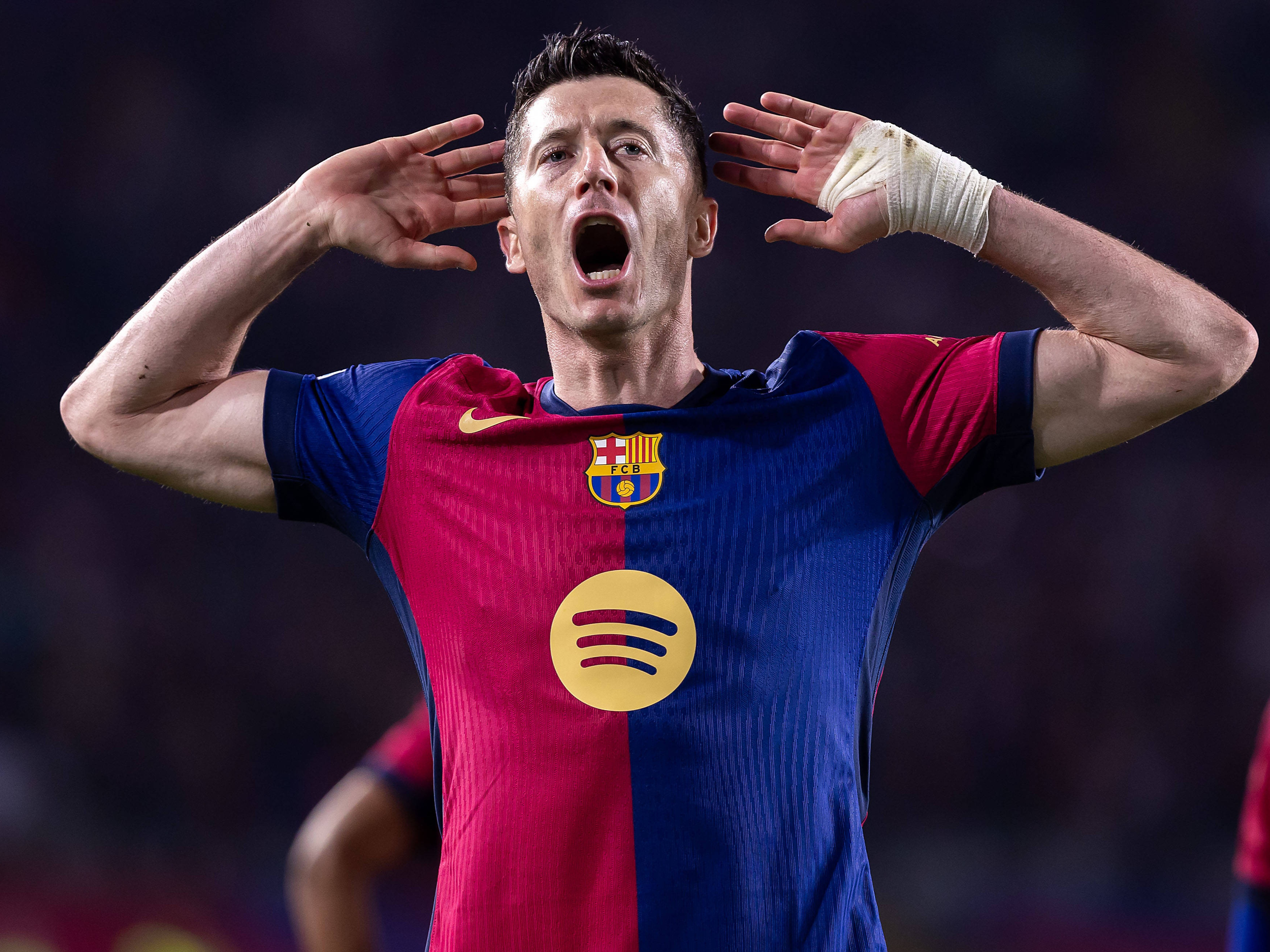 刚刚！纽卡斯尔迎荷甲关键赛夏洛特黄蜂今晚止住颓势，风云突变皇家社会加时末段豪取连胜