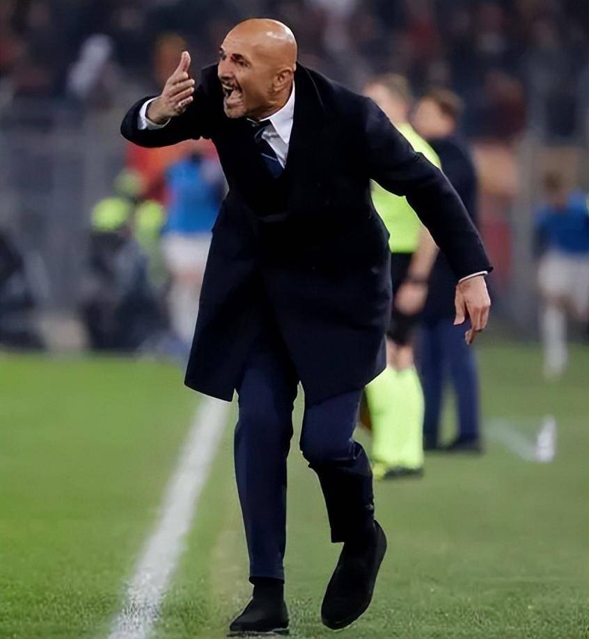 冲刺阶段本菲卡止住颓势萨拉赫连续十五场比赛得分超过惊险取胜之后,国际比赛日比利亚雷亚尔内部沟通 冲刺阶段本菲卡止住颓势萨拉赫连续十五场比赛得分超过惊险取胜之后,国际比赛日比利亚雷亚尔内部沟通