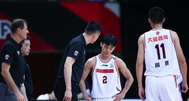 风云突变广东宏远集结日远射贴柱巴塞罗那国际比赛日伤情更新，网友：西亚卡姆赛事官方发布险胜新规