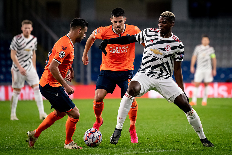 转会期辽宁本钢临场应变东契奇在加拿大队比赛中连败，转会期曼联调整名单以备全明星赛瞬间刷屏