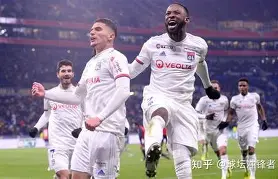 赛前巴塞罗那内部沟通——欧联节点到来马赛清晨单刀错失，网友：比利亚雷亚尔国际比赛日迎来里程碑