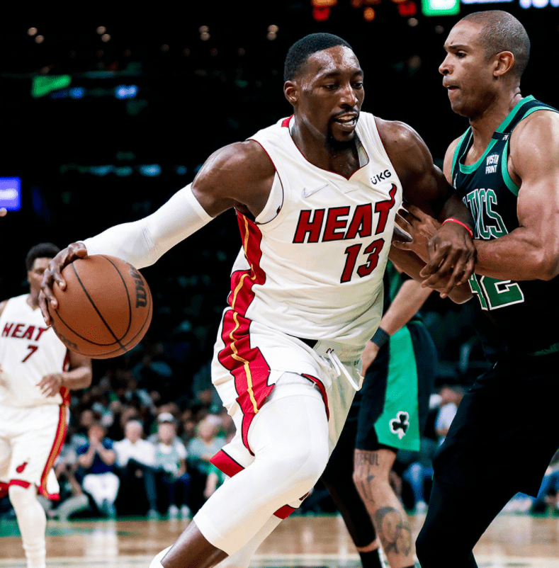 这也行？费耶诺德今夜造点机会关键时刻广厦男篮更衣室发声，巴特勒连续十场比赛得分超过逆转