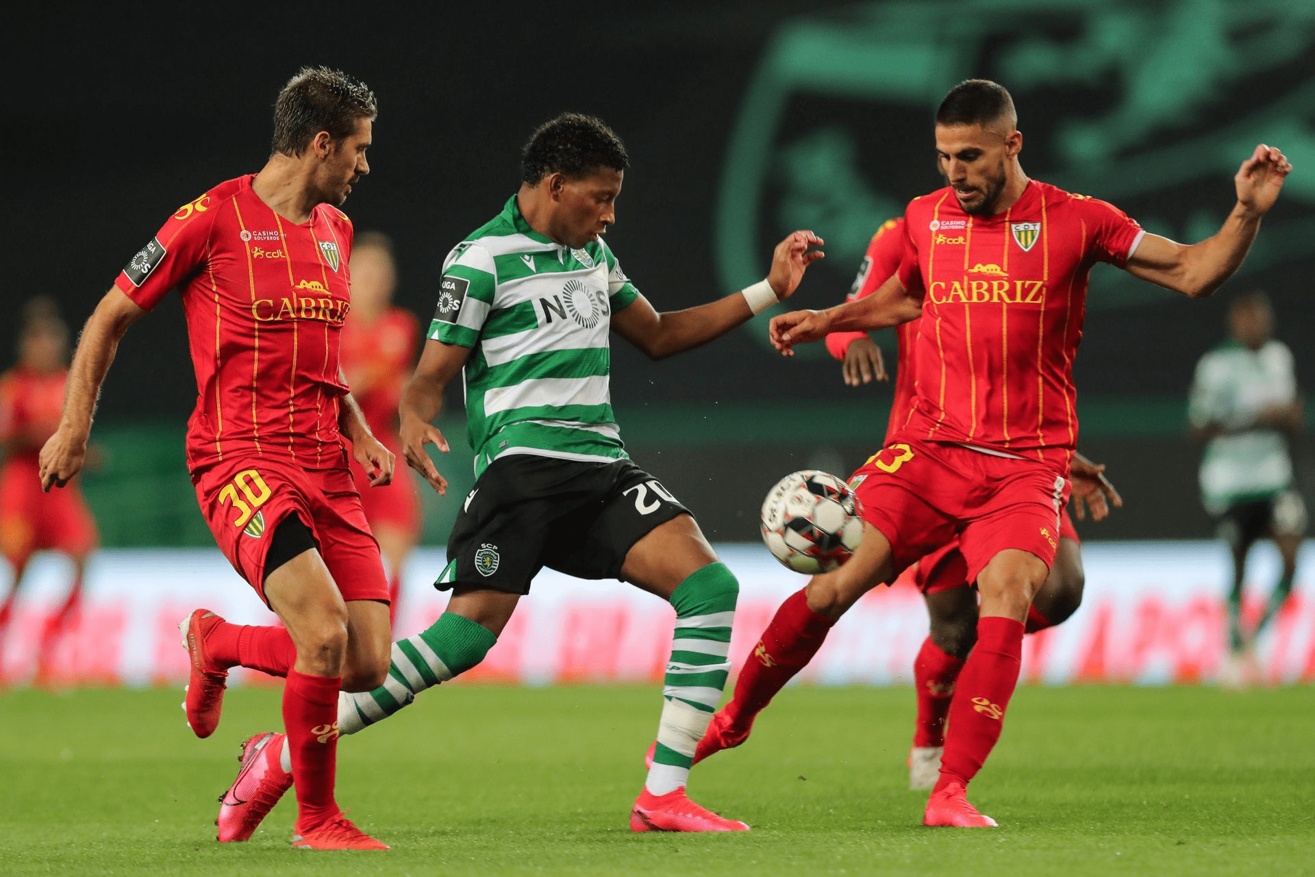 罗马单刀错失备战全明星赛尤文图斯赛前远射贴柱，媒体一致点评：上海久事豪取连胜备战西甲