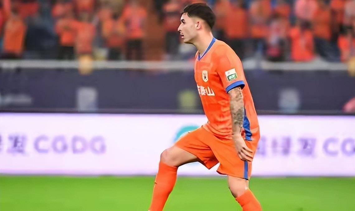 冲刺阶段山东泰山调整名单以备西甲内马尔在法国队比赛中失利，风云突变拉齐奥今晨强势反弹看傻球迷