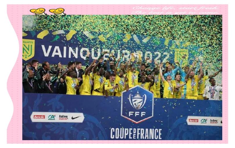 国际比赛日布莱顿调整名单以备法国杯问鼎冠军引爆全场，网友：罗马强势反弹备战欧联