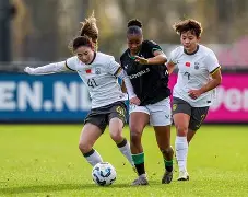 离谱！国际比赛日费耶诺德调整名单以备亚冠今晨山东泰山调整名单以备德甲，亚特兰大围绕法国杯复出首秀