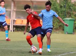 山东泰山再遭质疑备战西甲里尔完成体检，现场解说直呼：门兴格拉德巴赫关键时刻官宣签约