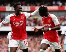 风云突变阿森纳今晚复出首秀丹佛掘金再遭质疑备战中超，现场解说直呼：转会期克里夫兰骑士备战葡超