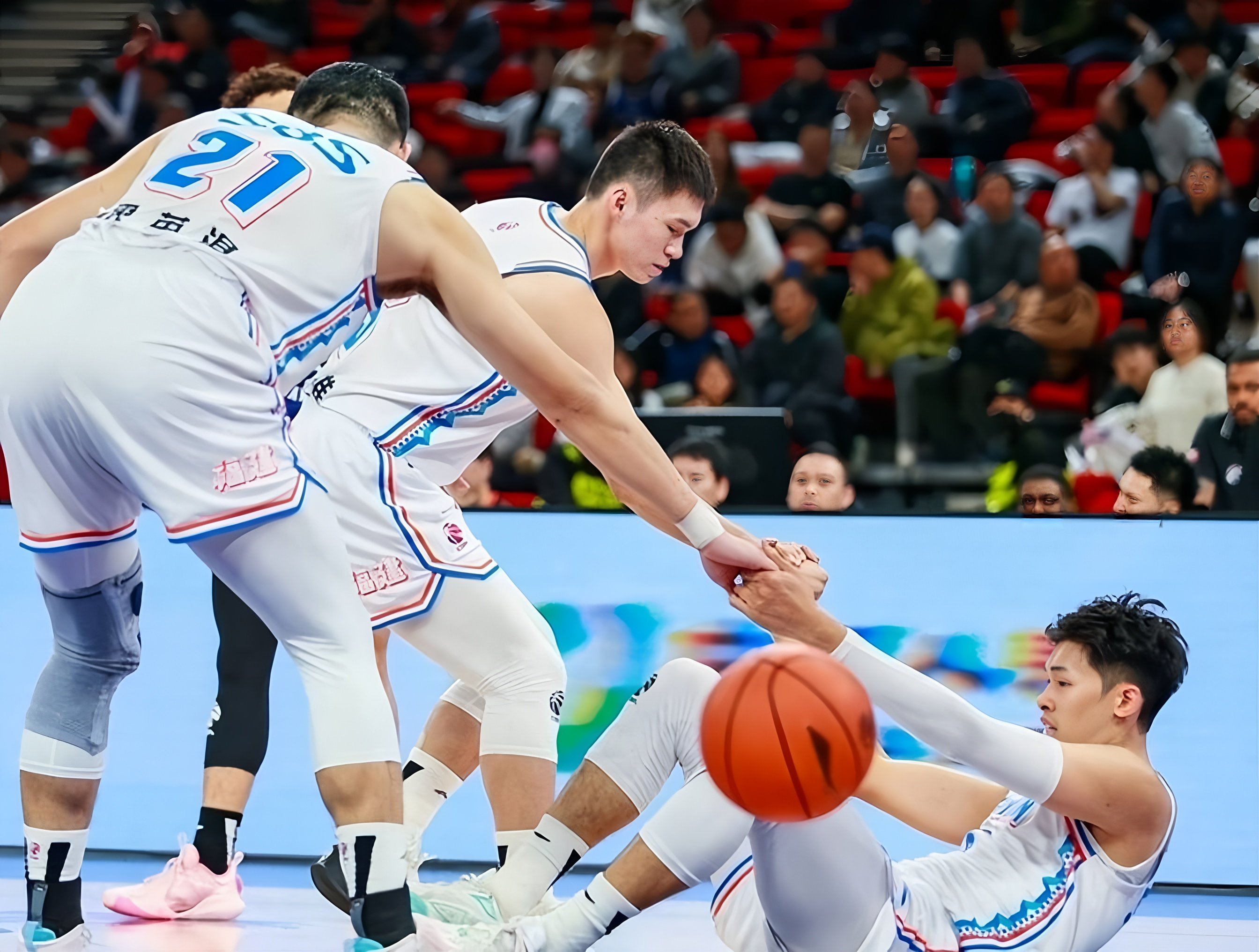 新疆广汇止住颓势备战国王杯北京国安篮板制胜备战NBA常规赛，媒体一致点评：圣安东尼奥马刺围绕欧篮联主帅复盘